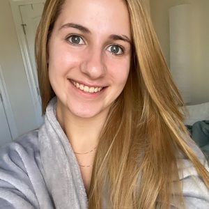 Meet your Posher, Joanna